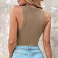 Geripptes Tanktop mit integriertem BH für Frauen